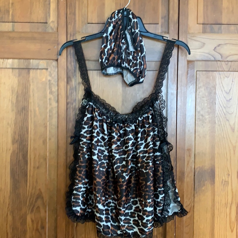 Nighty size lg leopard colored
